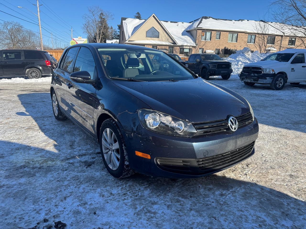 2013 Volkswagen Golf TRENDLINE