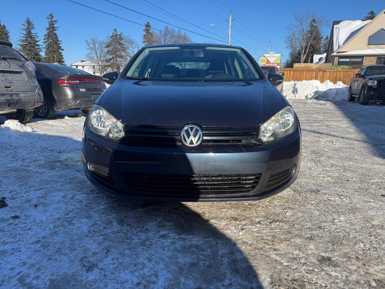 2013 Volkswagen Golf TRENDLINE - Photo #2