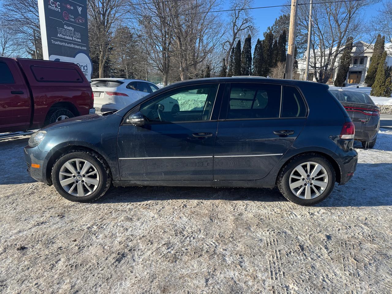 2013 Volkswagen Golf TRENDLINE - Photo #4