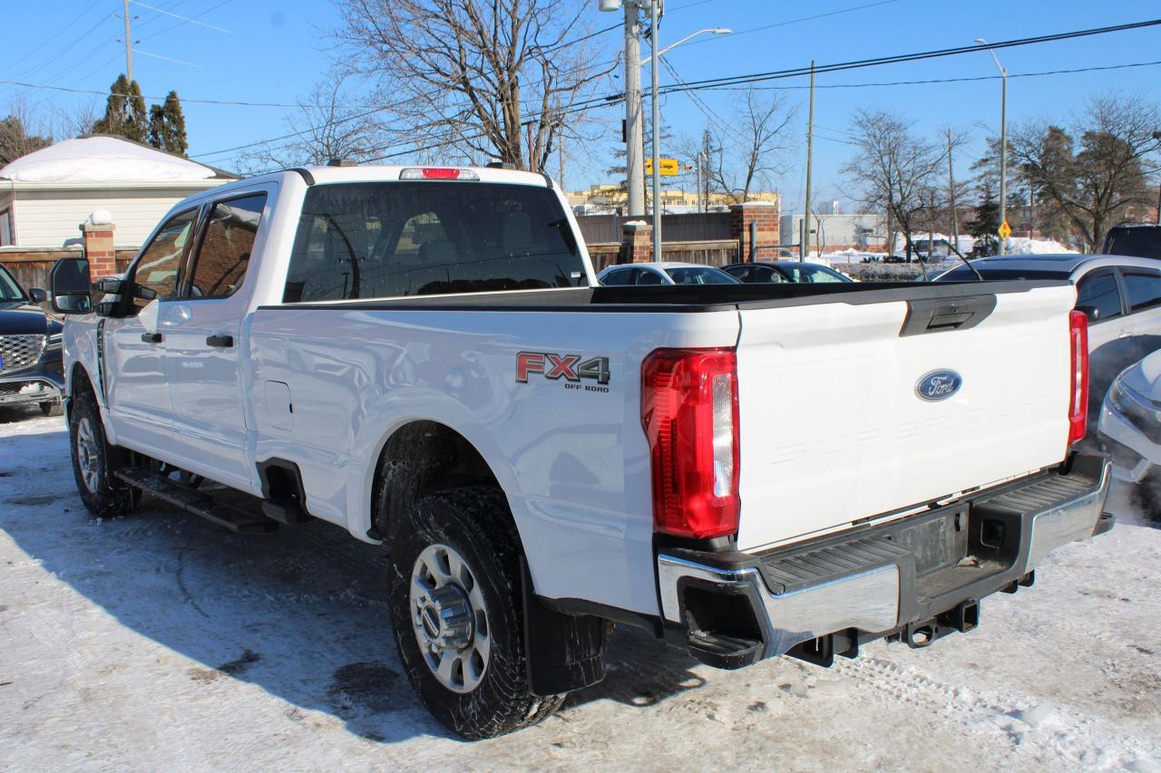 2024 Ford SUPER DUTY F-250 SRW XLT 4WD Crew Cab 8' Box Photo