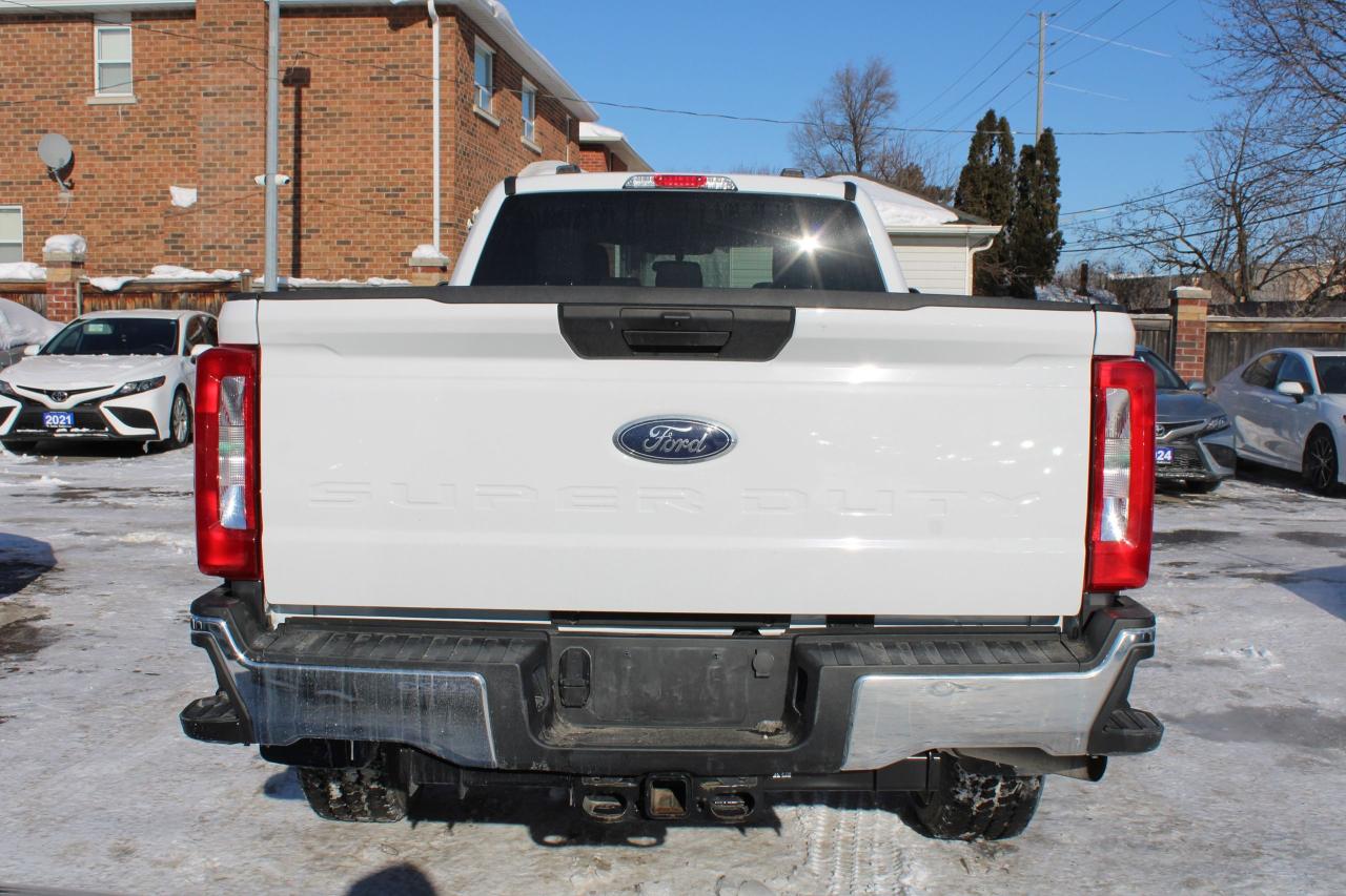 2024 Ford SUPER DUTY F-250 SRW XLT 4WD Crew Cab 8' Box Photo