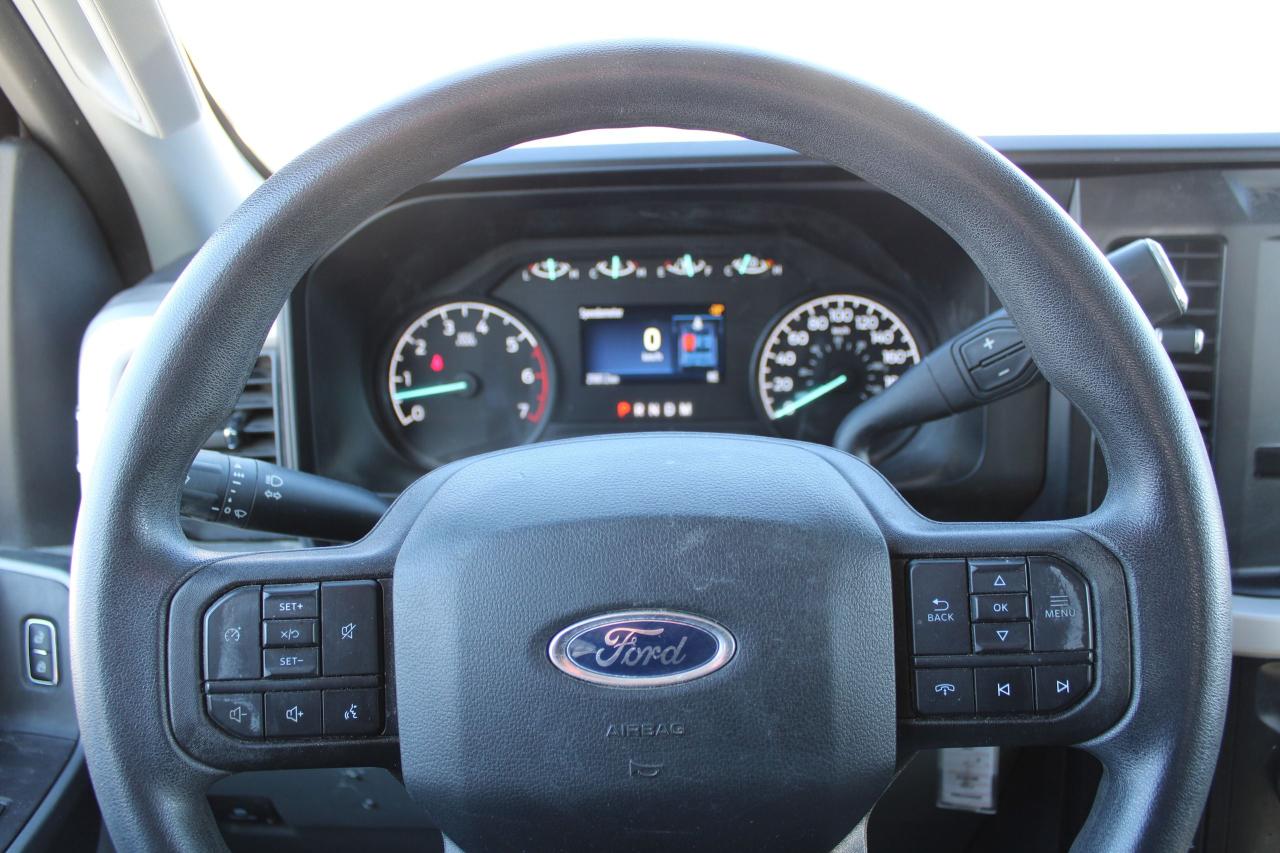 2024 Ford SUPER DUTY F-250 SRW XLT 4WD Crew Cab 8' Box Photo