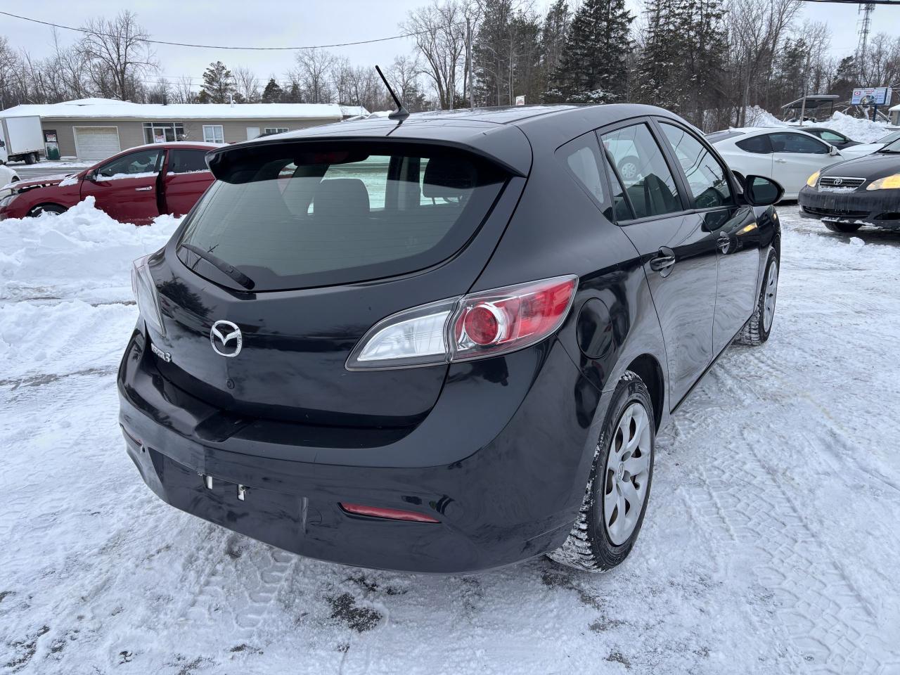 2013 Mazda MAZDA3 GX Photo