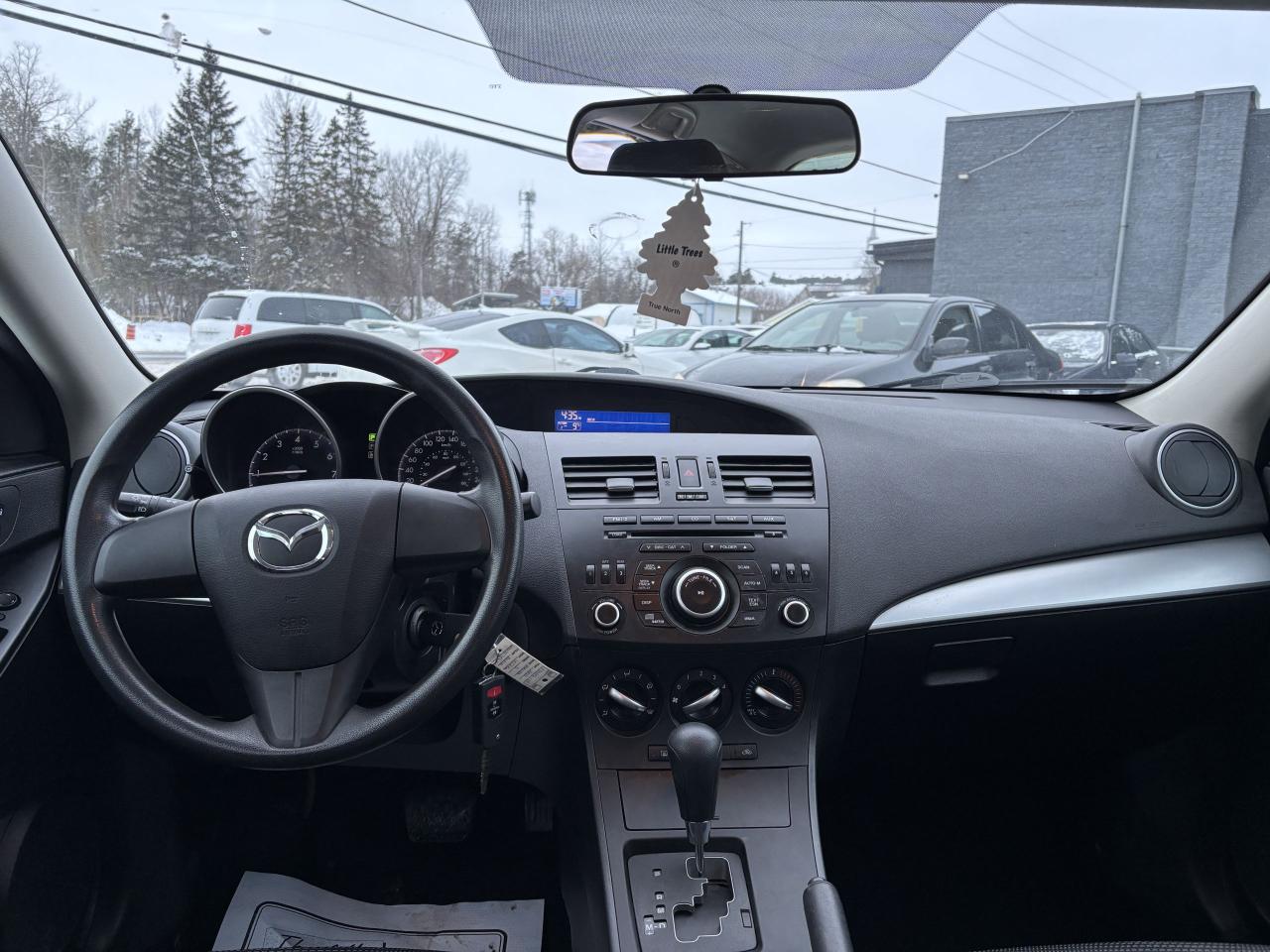 2013 Mazda MAZDA3 GX Photo