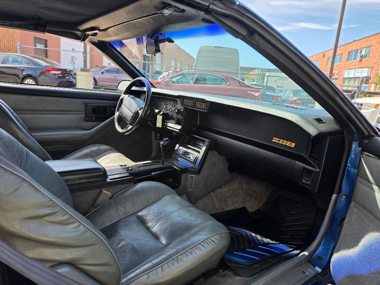 1991 Chevrolet Camaro Z28 CONVERTIBLE Photo