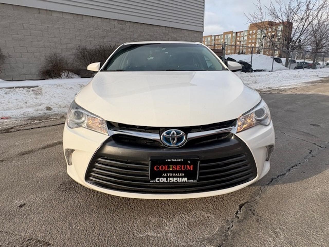 2016 Toyota Camry HYBRID LE **HYBRID-ONLY 88,000KM-1 OWNER-WE FINANCE** Photo