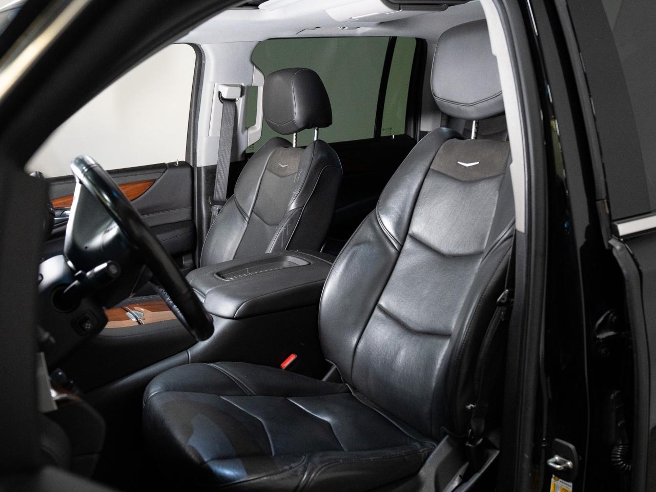 2019 Cadillac Escalade ESV PREMIUM LUXURY | 7 PASS | DVD | 22 IN Photo