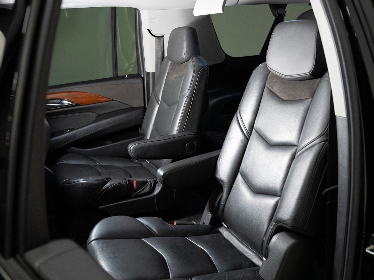 2019 Cadillac Escalade ESV PREMIUM LUXURY | 7 PASS | DVD | 22 IN Photo