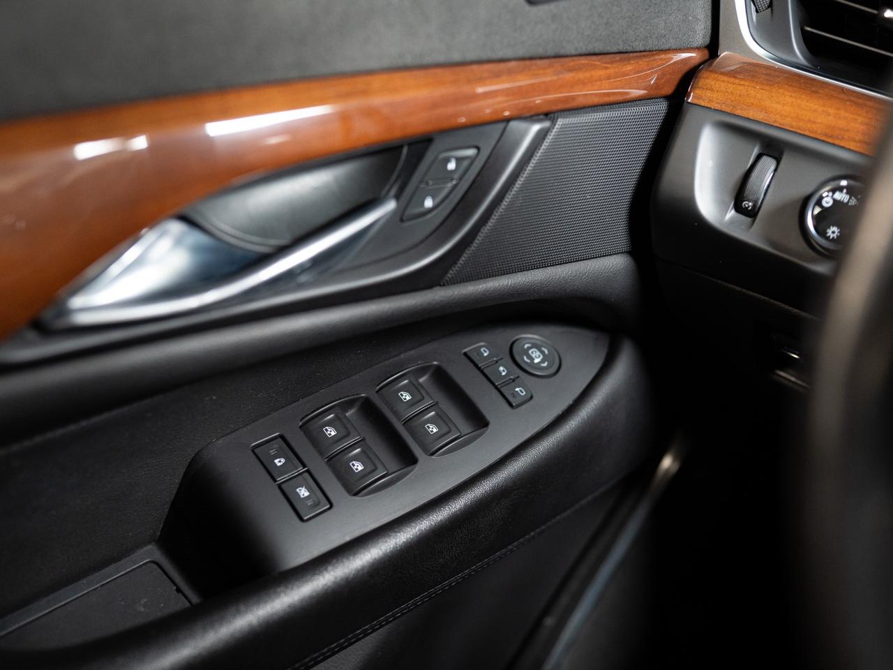 2019 Cadillac Escalade ESV PREMIUM LUXURY | 7 PASS | DVD | 22 IN Photo