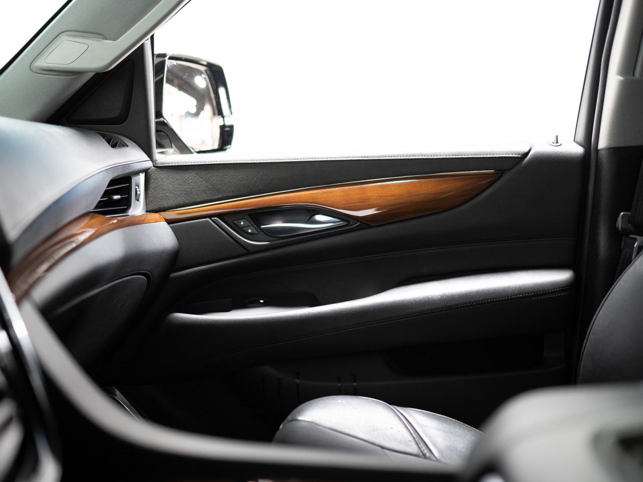 2019 Cadillac Escalade ESV PREMIUM LUXURY | 7 PASS | DVD | 22 IN Photo