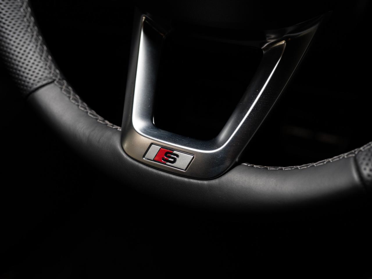 2025 Audi SQ7 BLACK OPTICS | 7 PASS | HUD | PANO | 22 IN Photo