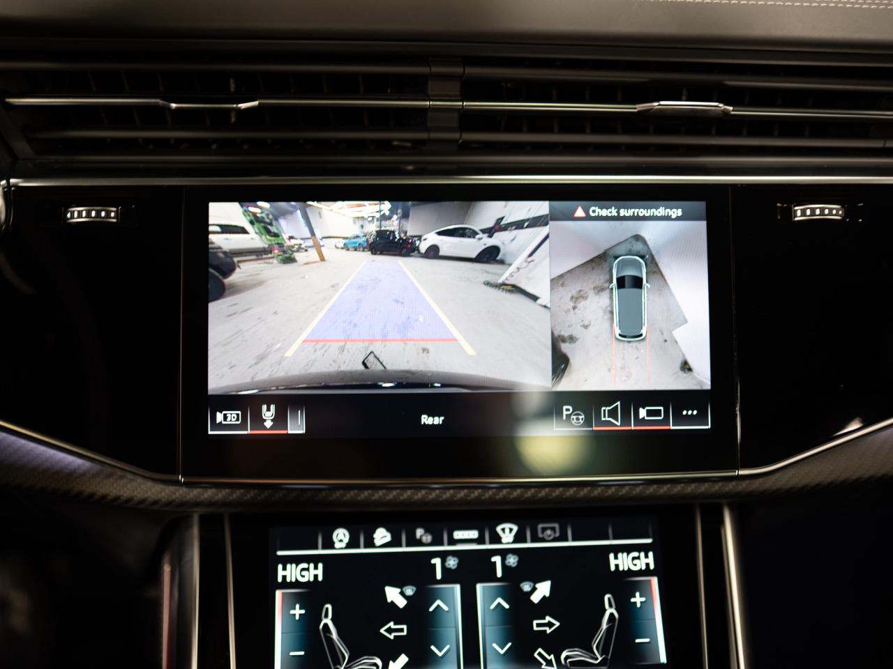 2025 Audi SQ7 BLACK OPTICS | 7 PASS | HUD | PANO | 22 IN Photo