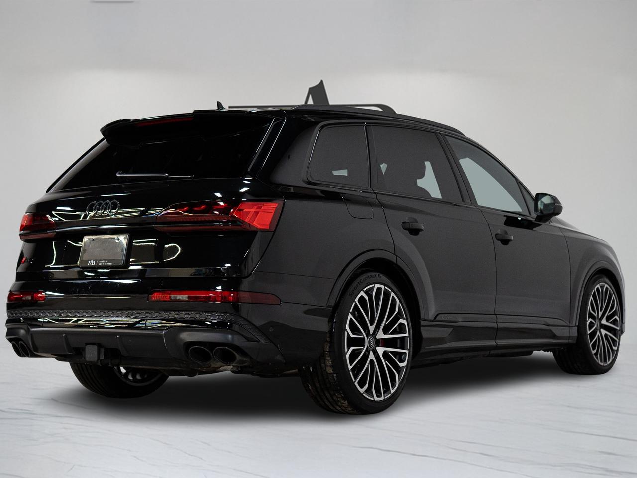 2025 Audi SQ7 BLACK OPTICS | 7 PASS | HUD | PANO | 22 IN Photo3