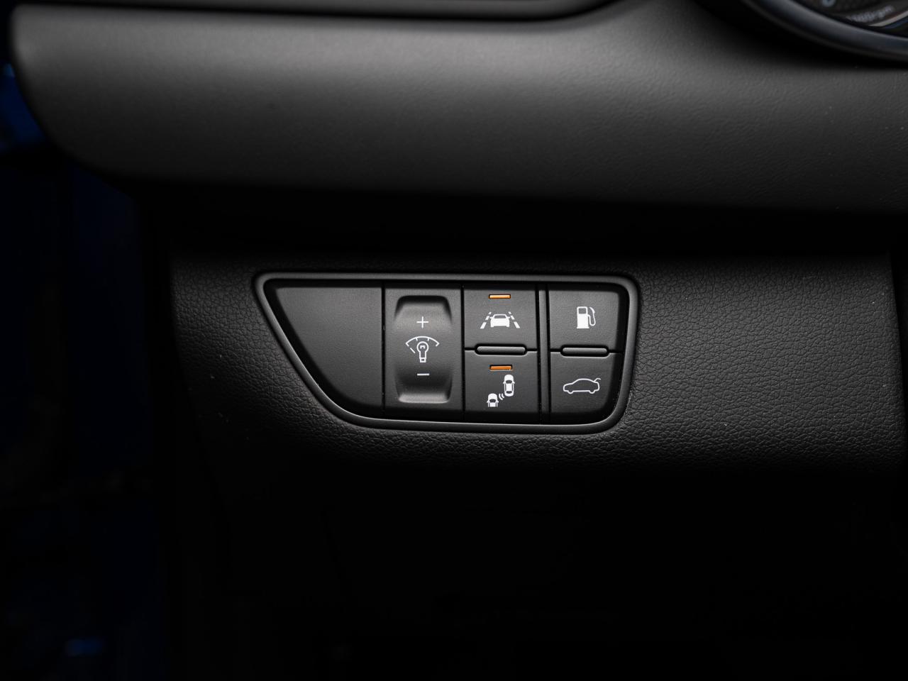 2020 Genesis G70 2.0T | ELITE | AWD | SUNROOF | LEXICON SOUND Photo