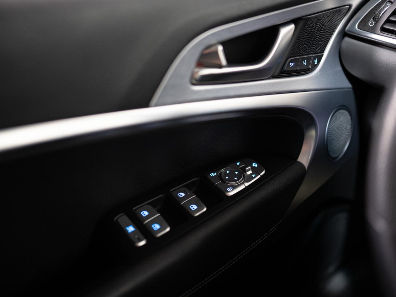 2020 Genesis G70 2.0T | ELITE | AWD | SUNROOF | LEXICON SOUND Photo