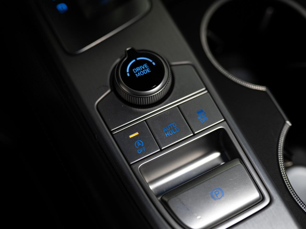 2020 Genesis G70 2.0T | ELITE | AWD | SUNROOF | LEXICON SOUND Photo