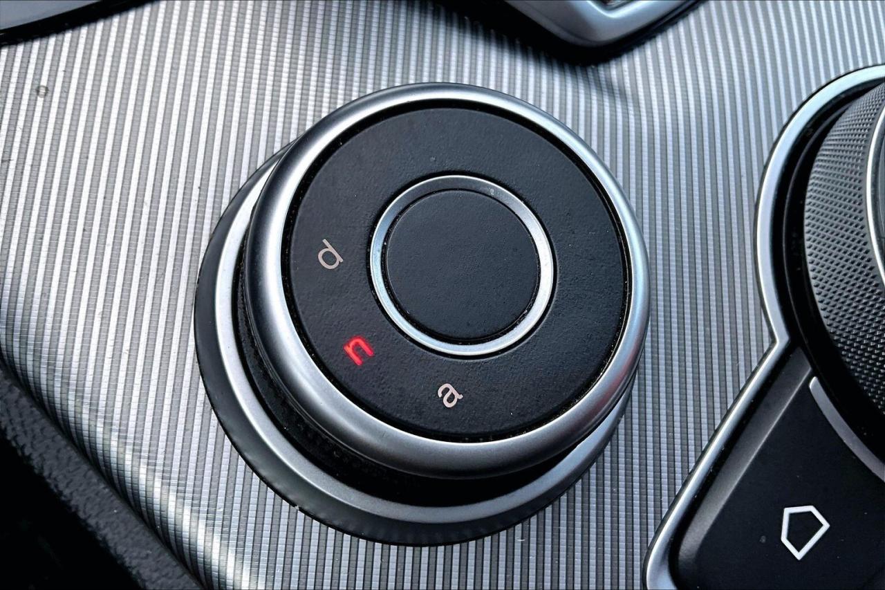 2022 Alfa Romeo Stelvio Veloce | Premium Leather | Harman Kardon | AWD Photo