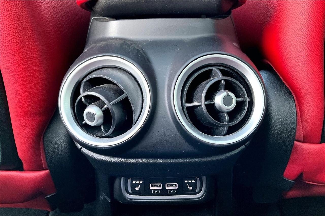 2022 Alfa Romeo Stelvio Veloce | Premium Leather | Harman Kardon | AWD Photo