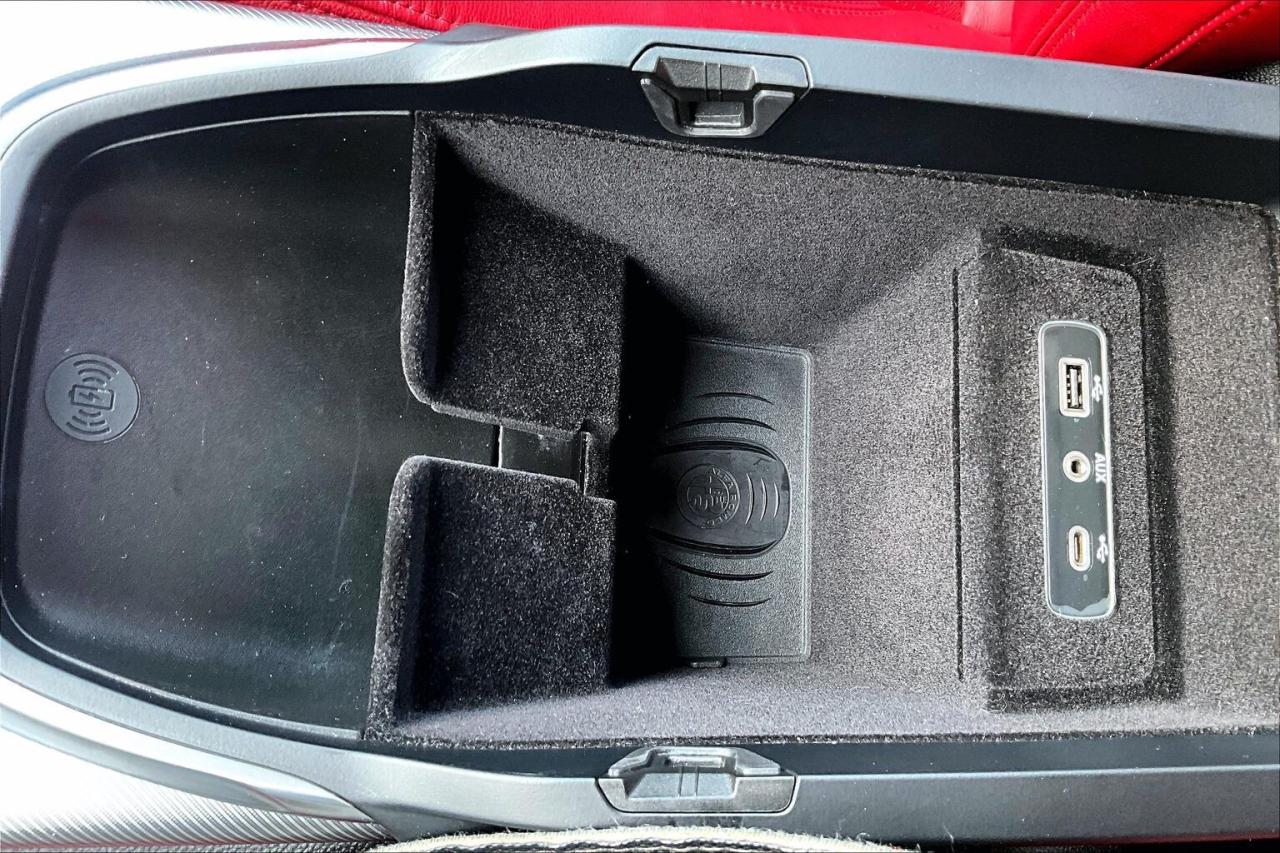 2022 Alfa Romeo Stelvio Veloce | Premium Leather | Harman Kardon | AWD Photo