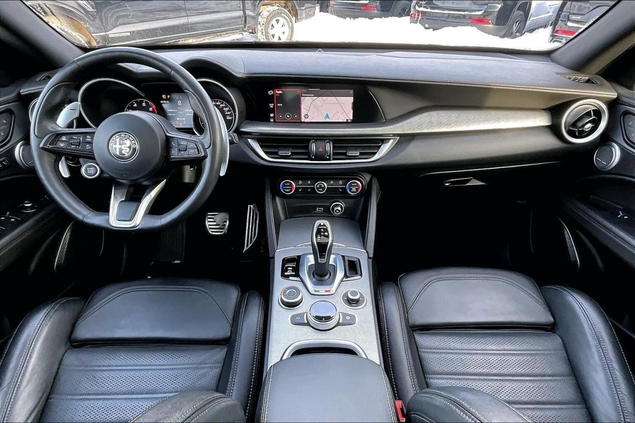2022 Alfa Romeo Stelvio Veloce | Premium Leather | Harman Kardon | AWD Photo