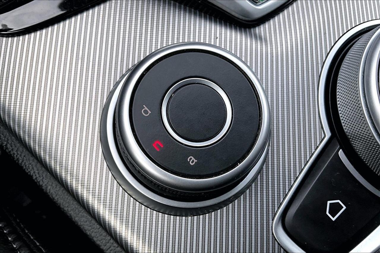 2022 Alfa Romeo Stelvio Veloce | Premium Leather | Harman Kardon | AWD Photo