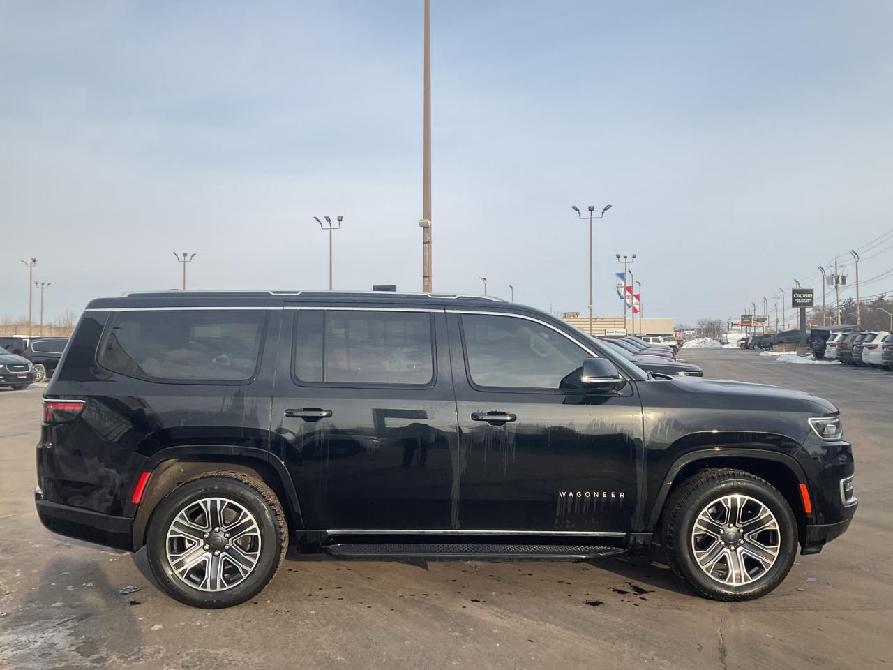 2023 Jeep Wagoneer 7 PASSENGER / FULL SIZE / LUXURY / 4x4 / LEATHER Photo