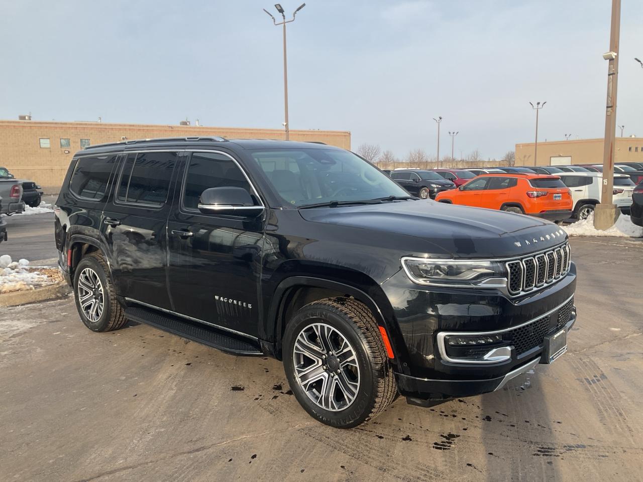 2023 Jeep Wagoneer 7 PASSENGER / FULL SIZE / LUXURY / 4x4 / LEATHER Photo