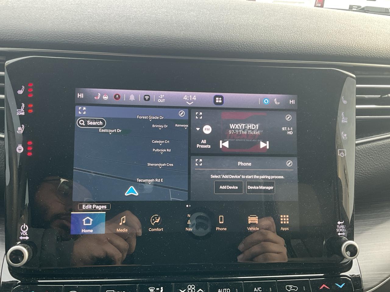 2023 Jeep Wagoneer 7 PASSENGER / FULL SIZE / LUXURY / 4x4 / LEATHER Photo