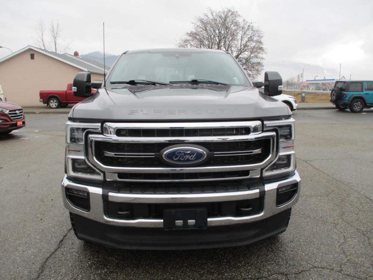 2022 Ford F-350 SD Lariat Crew CAB 4X4 Photo1