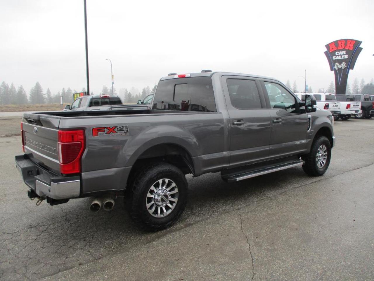 2022 Ford F-350 SD Lariat Crew CAB 4X4 Photo