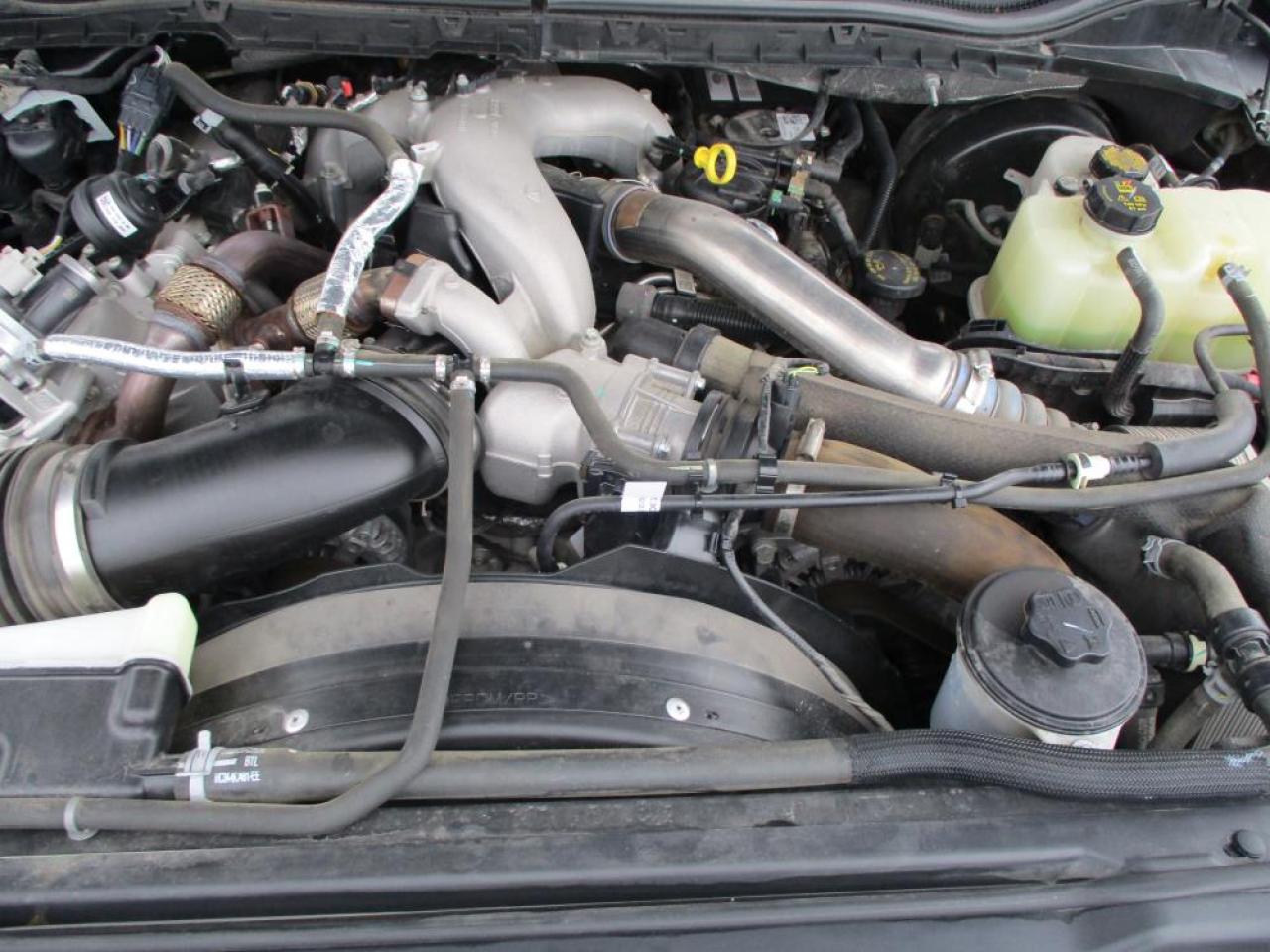 2022 Ford F-350 SD Lariat Crew CAB 4X4 Photo