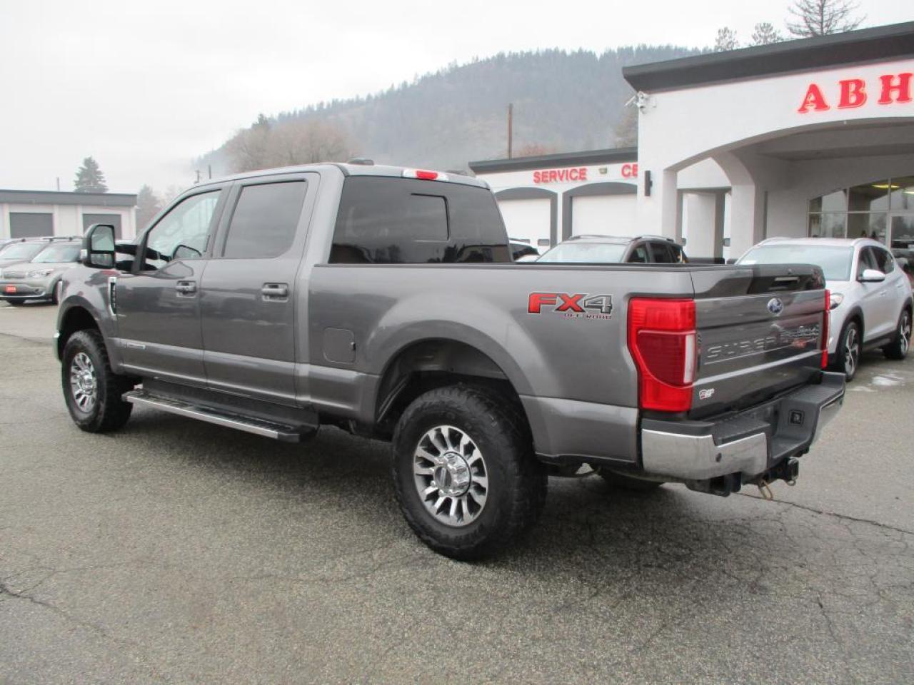 2022 Ford F-350 SD Lariat Crew CAB 4X4 Photo