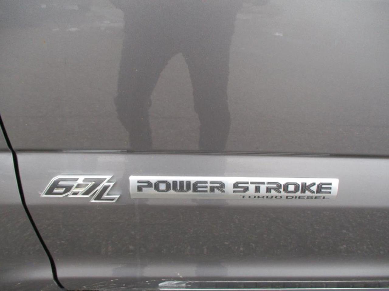 2022 Ford F-350 SD Lariat Crew CAB 4X4 Photo