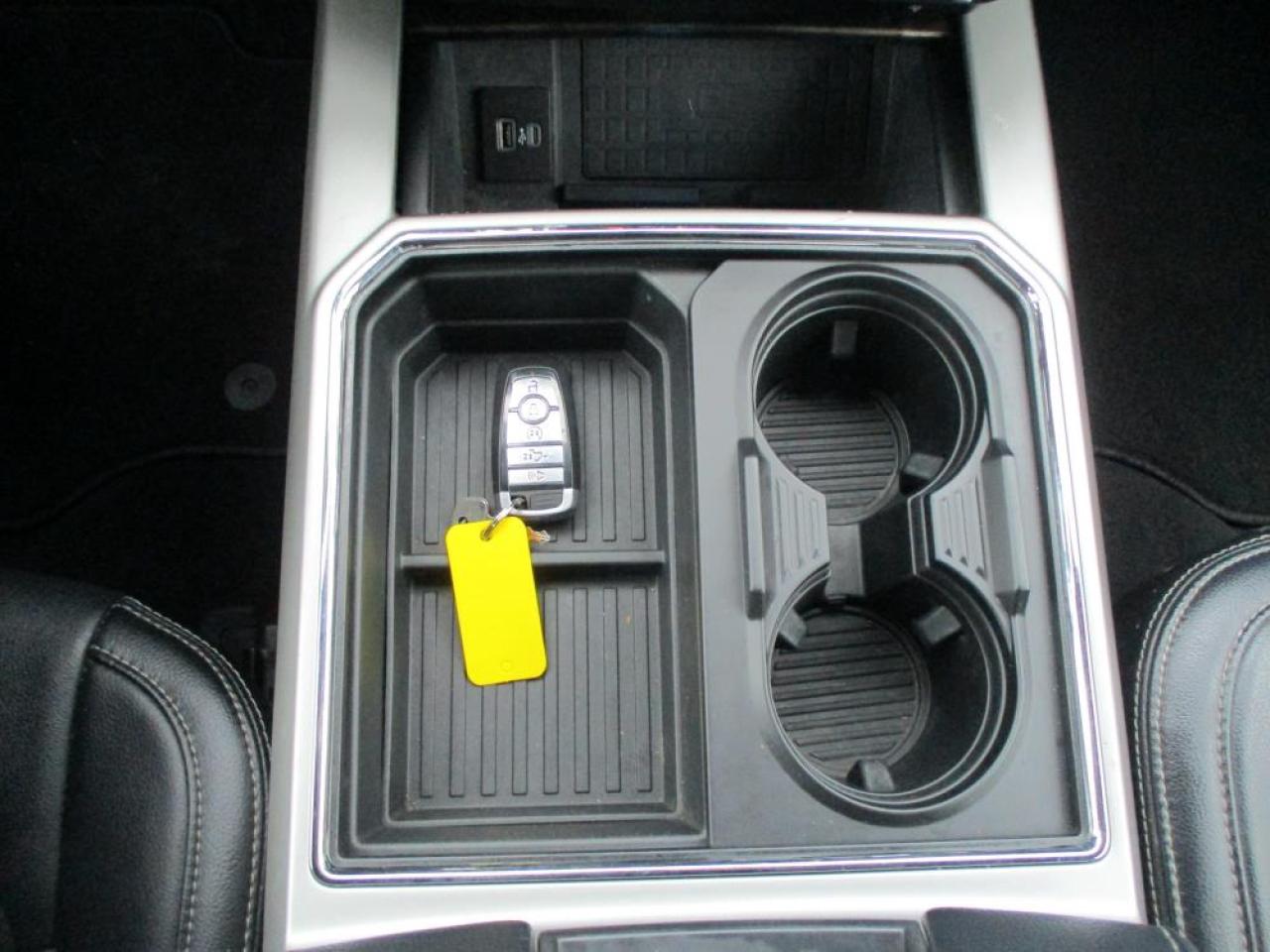 2022 Ford F-350 SD Lariat Crew CAB 4X4 Photo