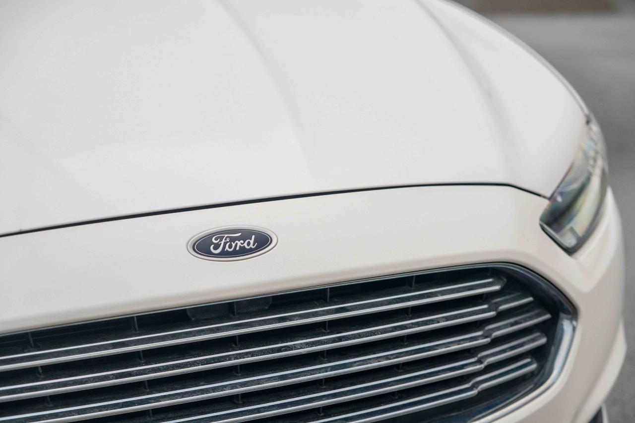 2014 Ford Fusion SE Photo