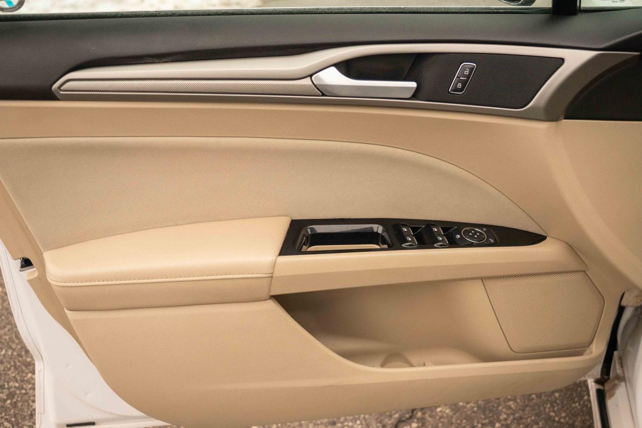 2014 Ford Fusion SE Photo