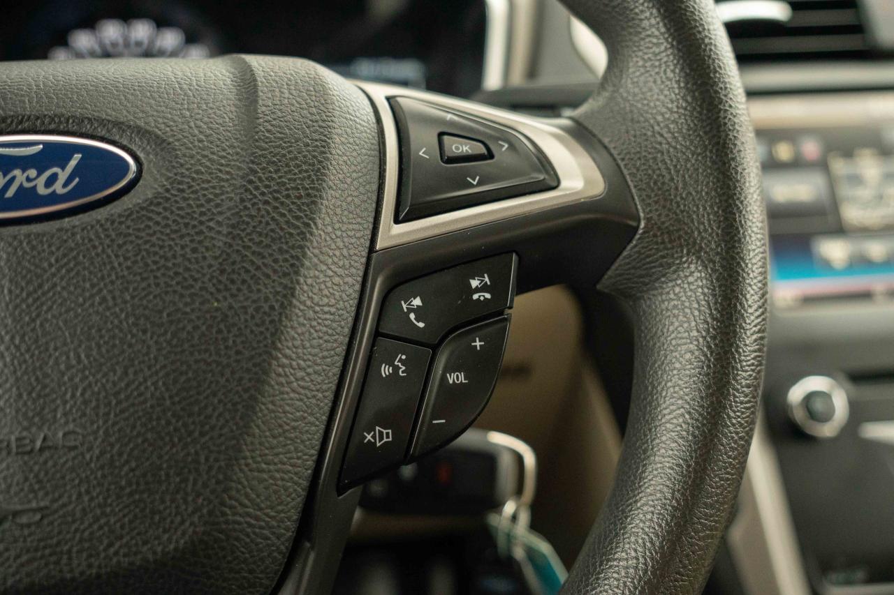 2014 Ford Fusion SE Photo