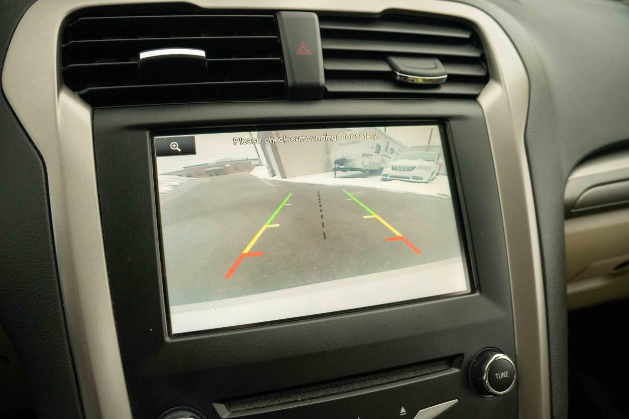 2014 Ford Fusion SE Photo