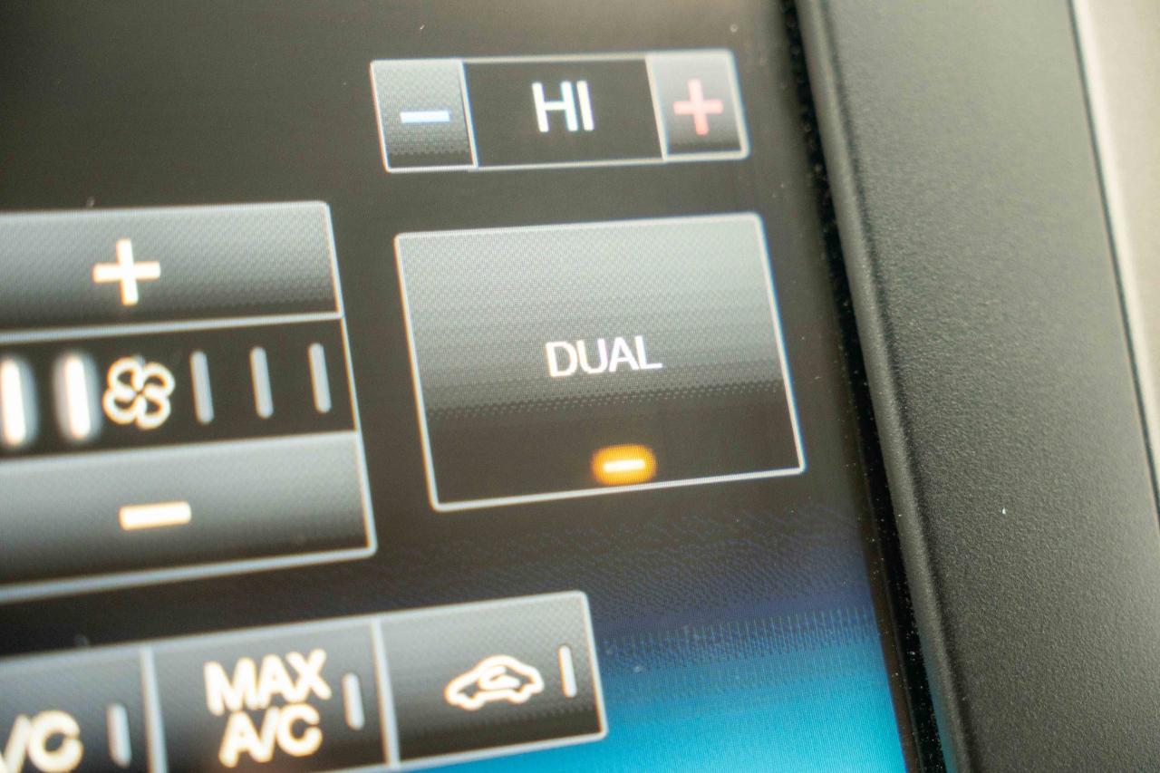 2014 Ford Fusion SE Photo