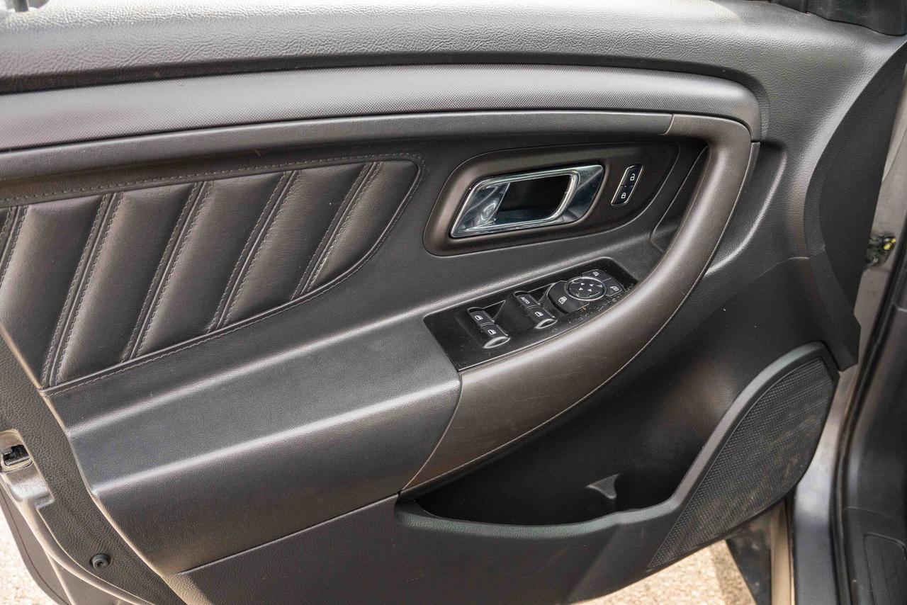 2015 Ford Taurus AWD POLICE INTERCEPTOR SEDAN Photo