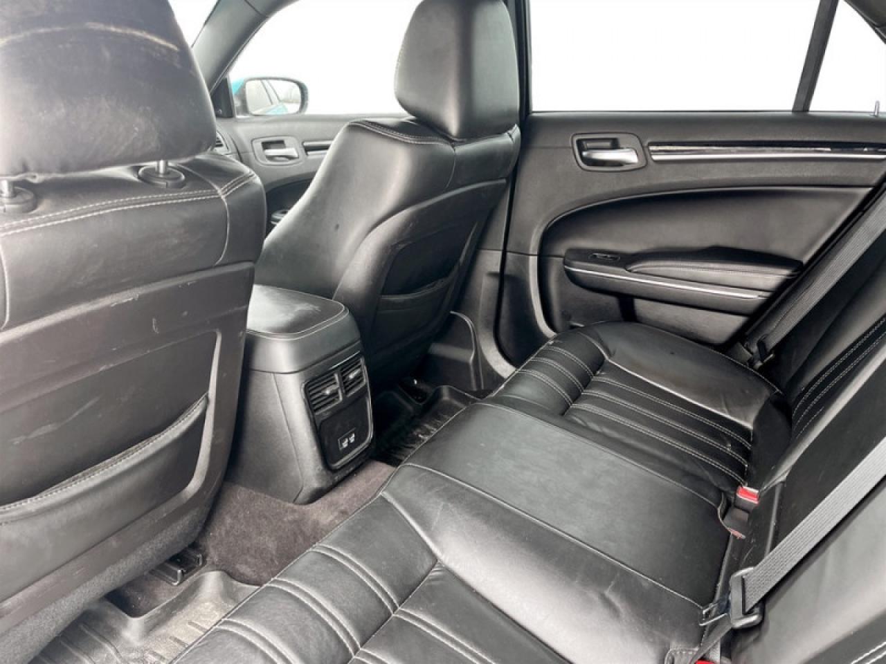 2018 Chrysler 300 S Photo