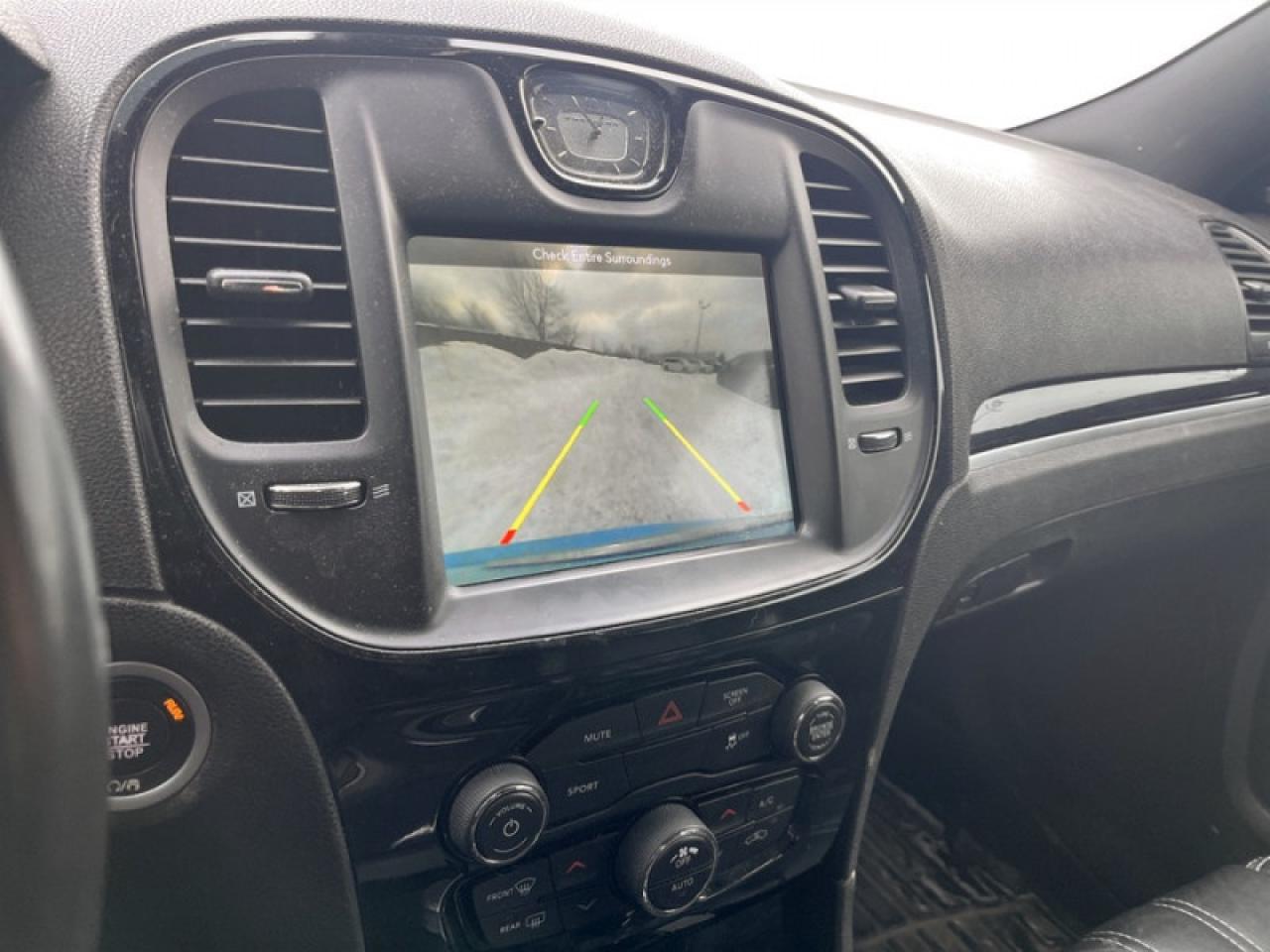 2018 Chrysler 300 S Photo