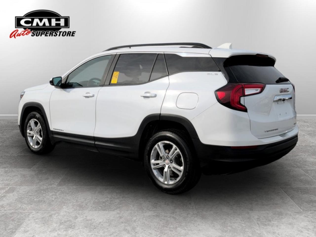 2023 GMC Terrain SLE  **20 SERVICE RECORDS - CLEAN CARFAX** Photo2