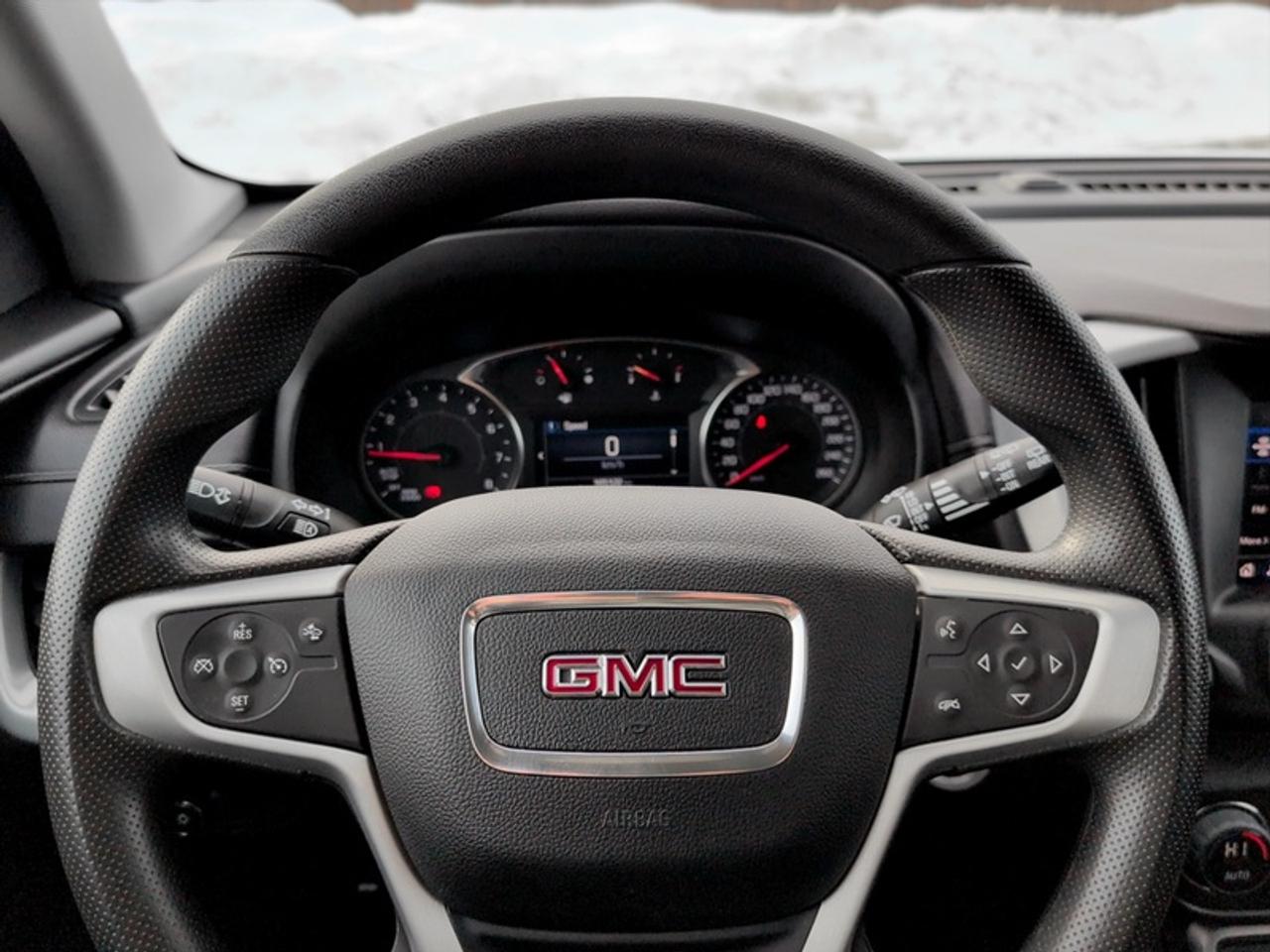 2023 GMC Terrain SLE  **20 SERVICE RECORDS - CLEAN CARFAX** Photo