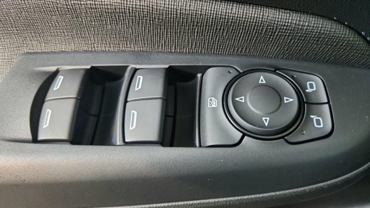 13543832