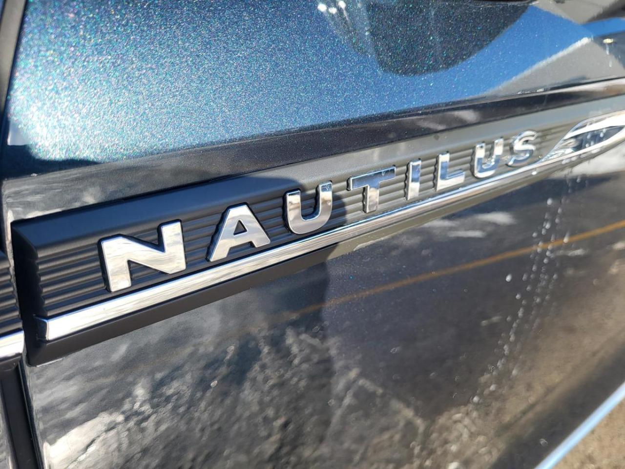 2023 Lincoln Nautilus Reserve AWD Photo