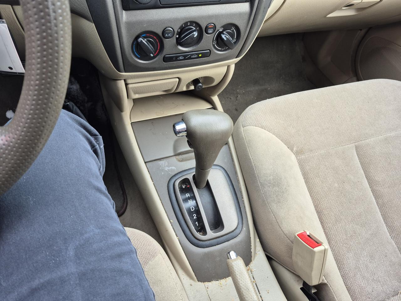 2001 Mazda Protege LX Photo10