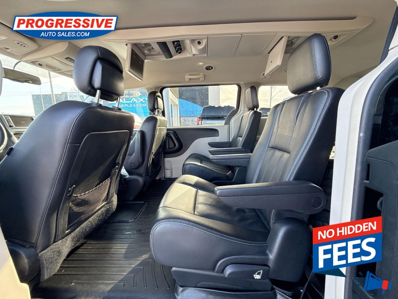 2016 Dodge Grand Caravan Crew Photo