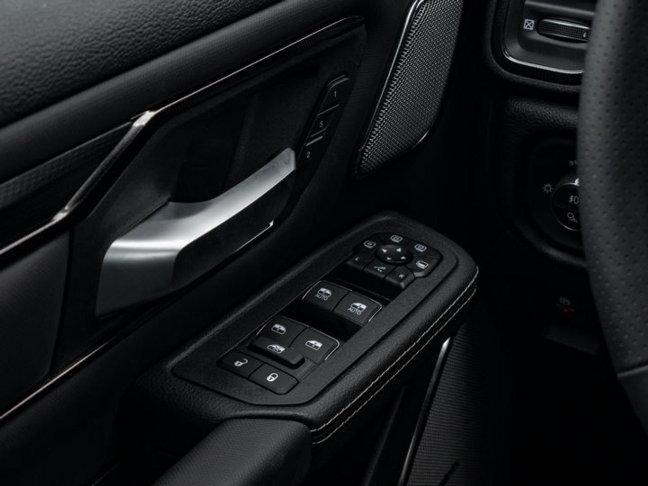 2026 RAM 1500 SPORT Photo