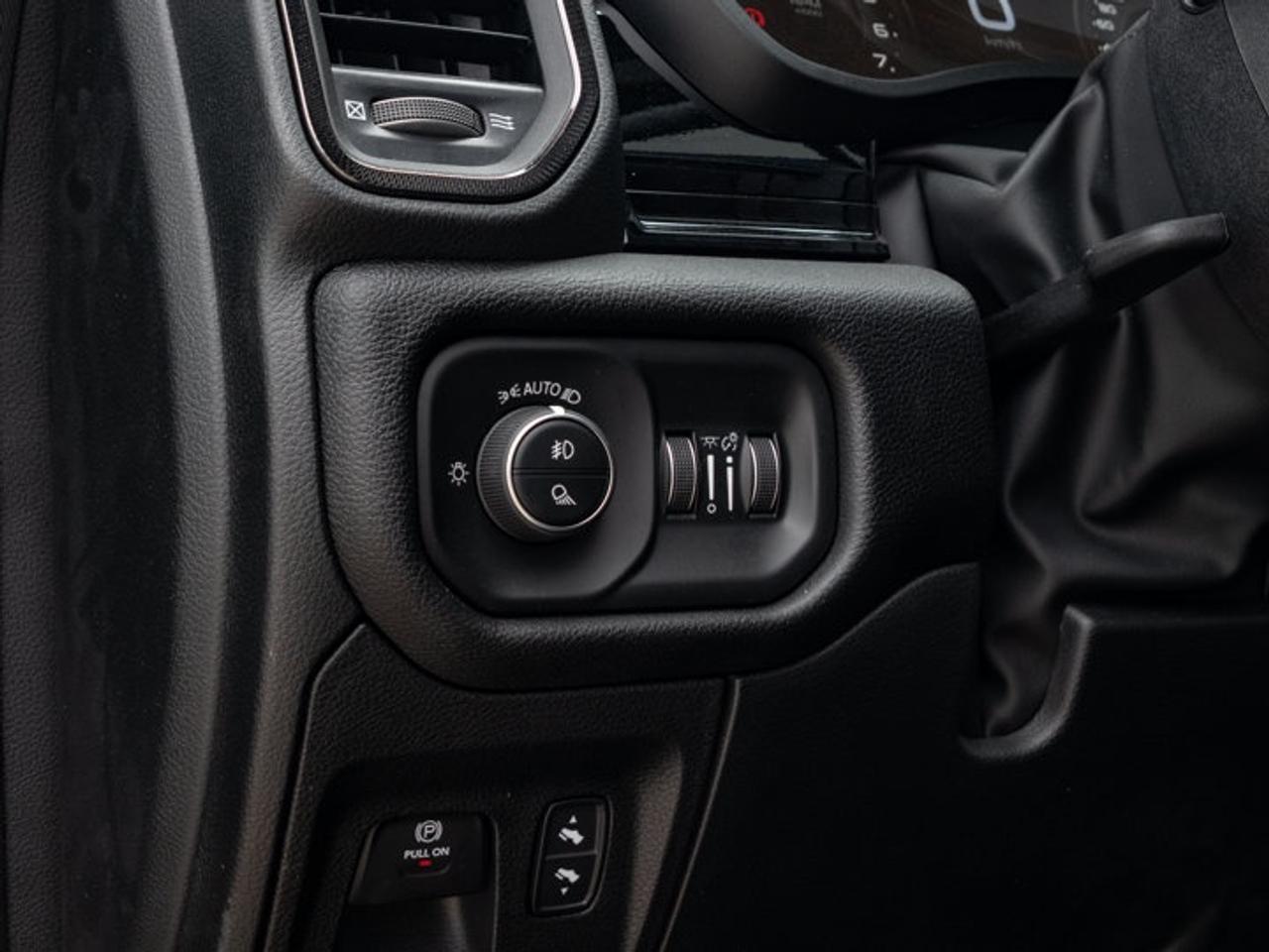 2026 RAM 1500 SPORT Photo